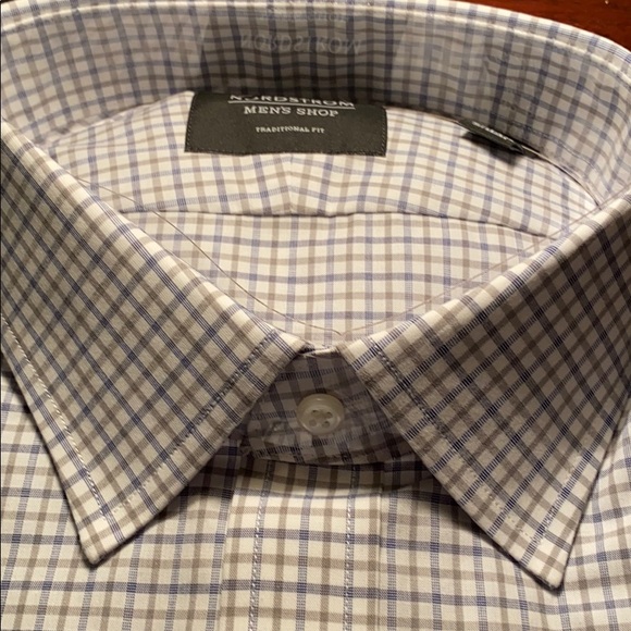 🩶Button down; Nordstrom - Picture 5 of 6